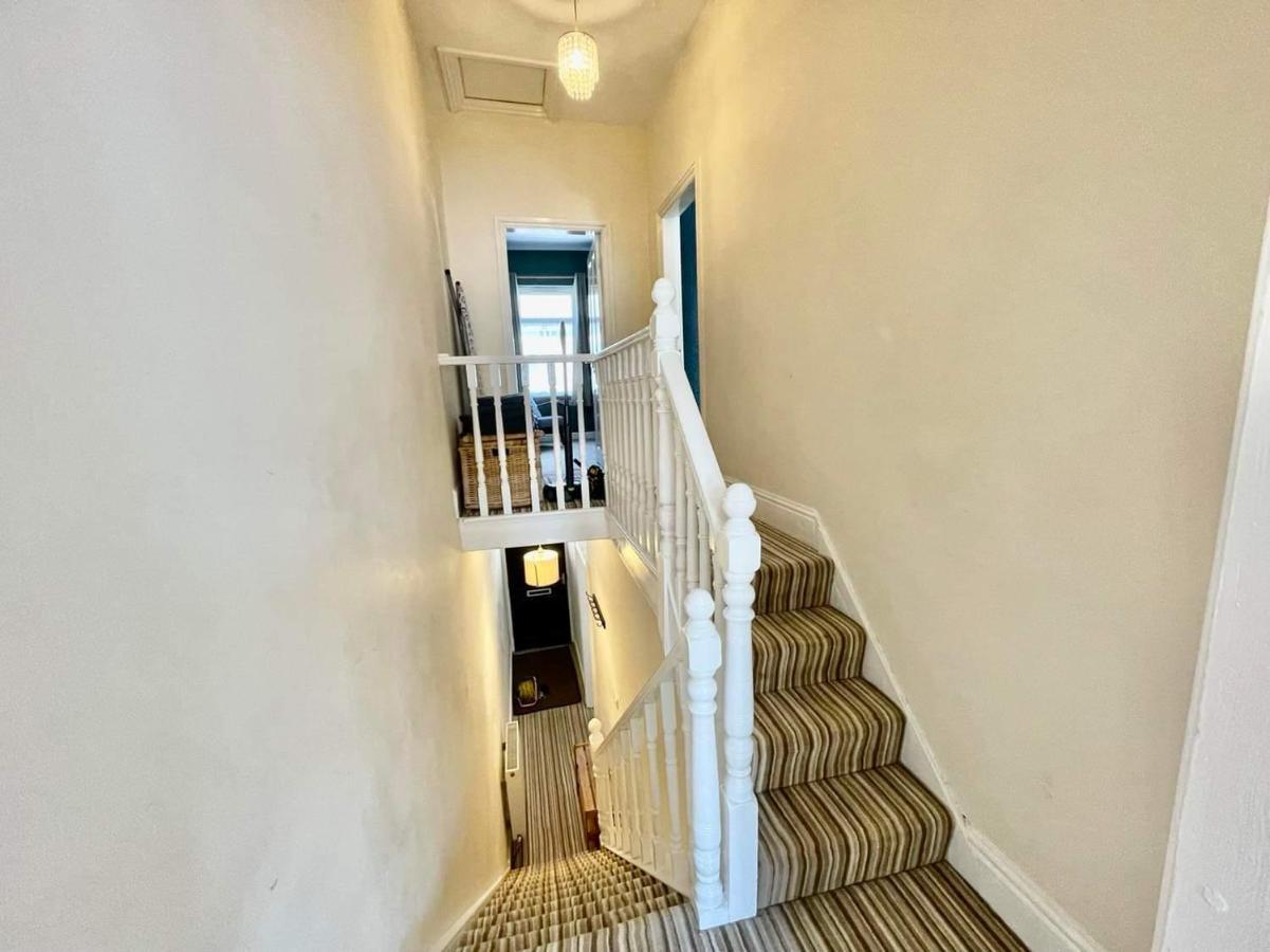 Spacious 3 Bedroom Retreat For Professionals Kingston upon Hull Exterior foto